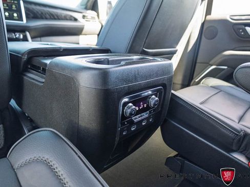 Used 2024 GMC Yukon XL Denali w/ Advanced Technology Package AWD/4WD image 47