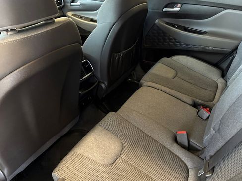 Used 2019 Hyundai Santa Fe SEL image 11