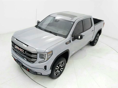 Used 2024 GMC Sierra 1500 AT4 w/ Technology Package AWD/4WD image 13