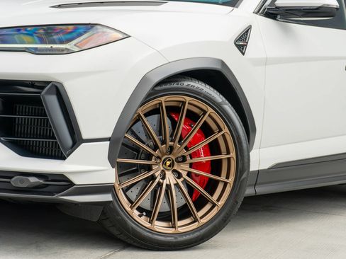 Used 2023 Lamborghini Urus Performante AWD/4WD image 24
