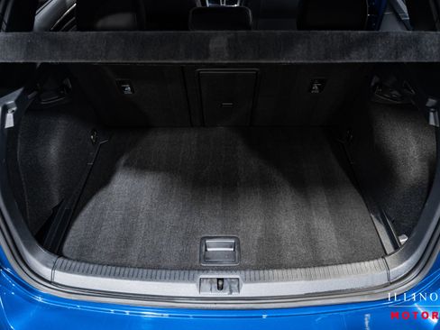 Used 2019 Volkswagen Golf R 4-Door image 31