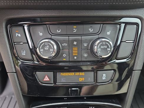 Certified 2018 Buick Encore Premium FWD image 21