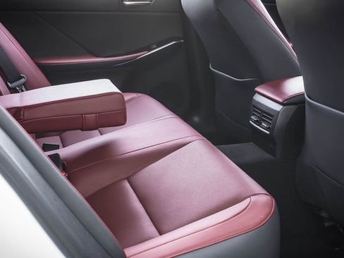 Certified 2024 Lexus IS 300 F Sport RWD image 23
