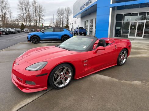 Used 2005 Chevrolet Corvette Base w/ Preferred Equipment Group image 17