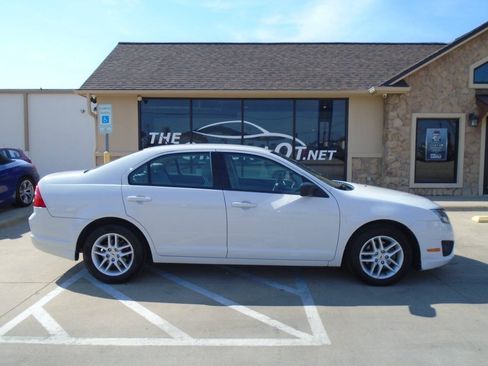 Used 2012 Ford Fusion S FWD image 5