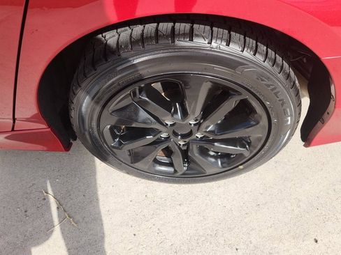 Used 2018 Honda Accord LX image 29