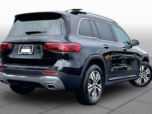 Used 2025 Mercedes-Benz GLB 250 w/ Exclusive Package image 7
