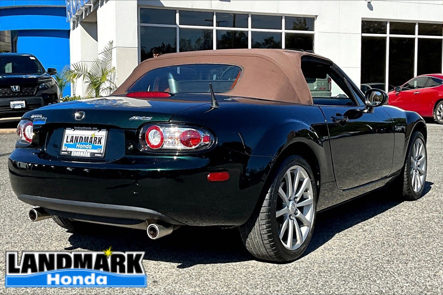 Used 2008 MAZDA MX-5 Miata Grand Touring RWD image 2