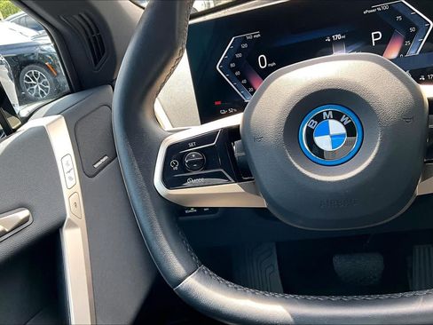 Used 2024 BMW iX xDrive50 w/ Sport Package AWD/4WD image 23