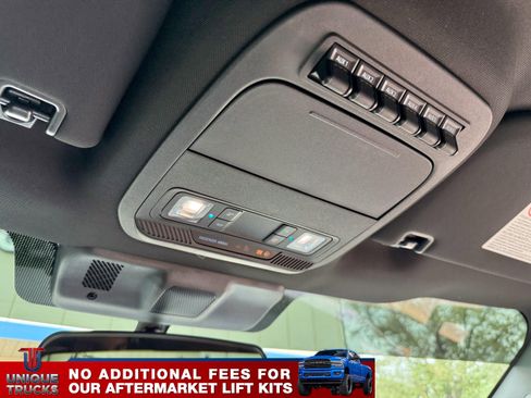 Used 2025 Ford F350 XLT image 28