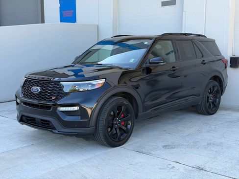 Used 2023 Ford Explorer ST w/ Equipment Group 401A AWD/4WD image 2