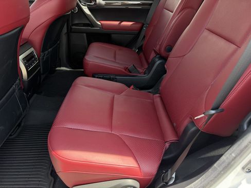 Used 2023 Lexus GX 460 Luxury w/ Sport Design Package AWD/4WD image 10