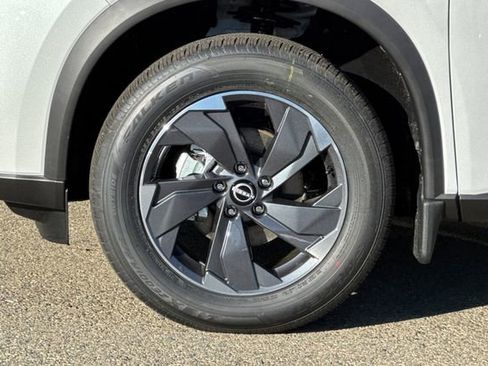 New 2026 Nissan Rogue SV image 25