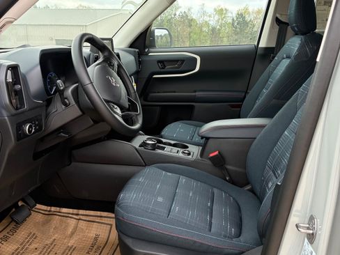 Used 2024 Ford Bronco Sport Heritage w/ Heritage Convenience Package AWD/4WD image 12