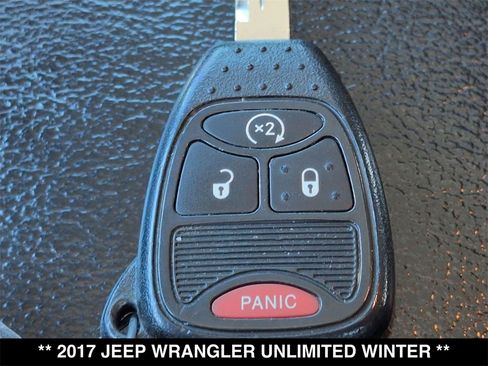 Used 2017 Jeep Wrangler Unlimited Sahara image 25