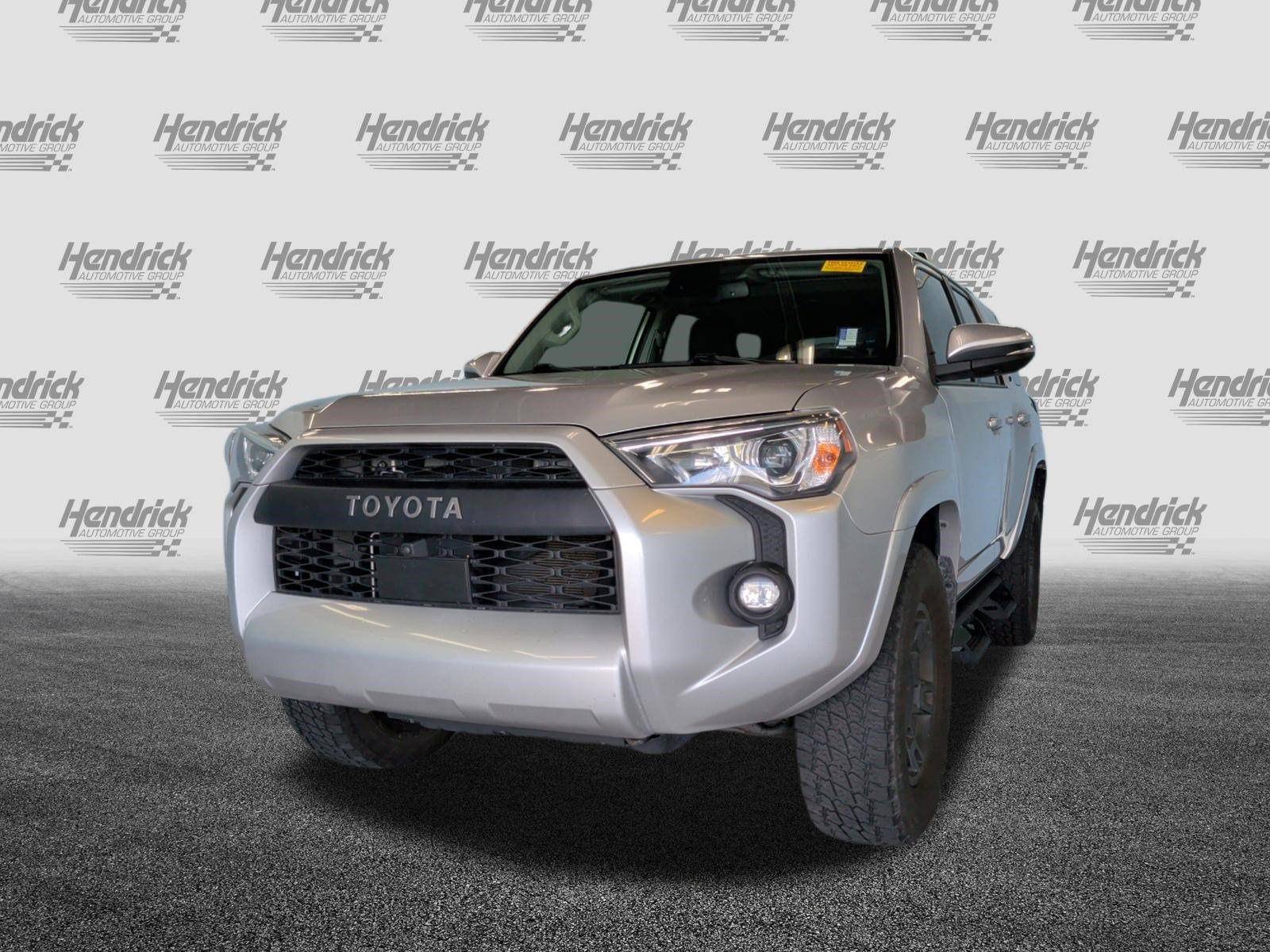 Used 2022 Toyota 4Runner SR5 Premium w/ Moonroof Package AWD/4WD image 7