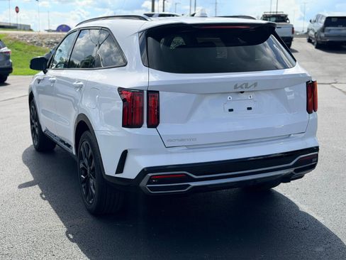 Used 2023 Kia Sorento SX FWD image 7