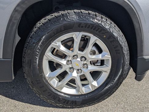 Used 2020 Chevrolet Traverse LT w/ LPO, Floor Liner Package image 9