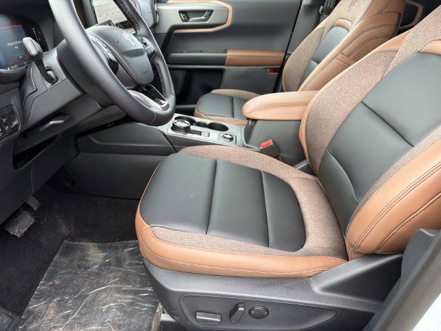 New 2026 Ford Bronco Sport Outer Banks w/ Outer Banks Tech Package+ AWD/4WD image 17