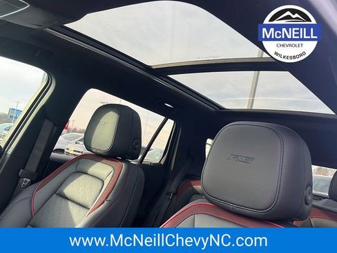 New 2026 Chevrolet Equinox RS w/ Convenience Package III image 18