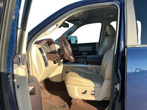 Used 2017 RAM 1500 Laramie w/ Convenience Group image 14