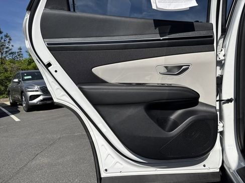 Certified 2024 Hyundai Tucson Limited image 22