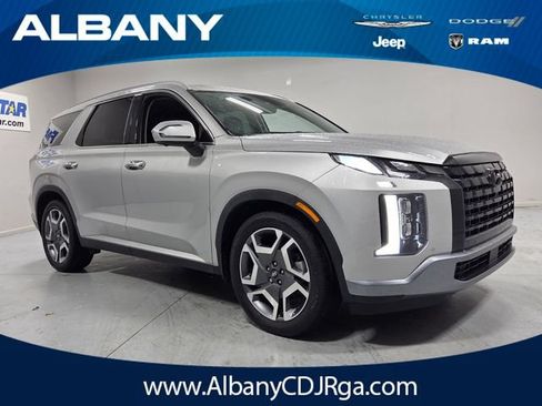 Certified 2025 Hyundai Palisade SEL FWD image 1