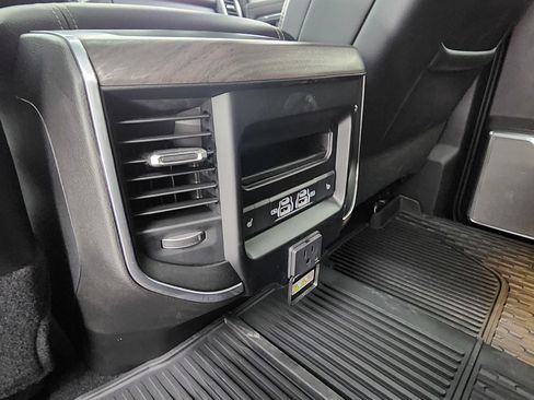 Used 2025 RAM 3500 Laramie image 38