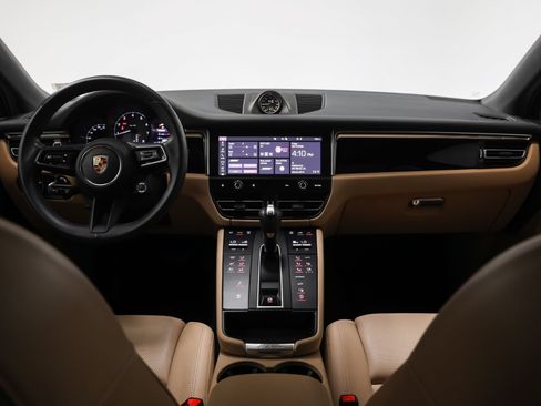 Certified 2024 Porsche Macan S AWD/4WD image 26