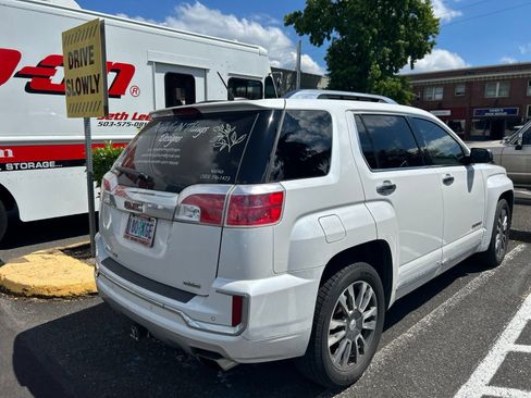 Used 2016 GMC Terrain Denali AWD/4WD image 3