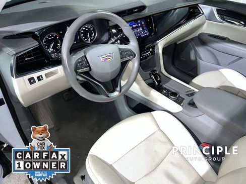 Used 2024 Cadillac XT6 Premium Luxury image 13