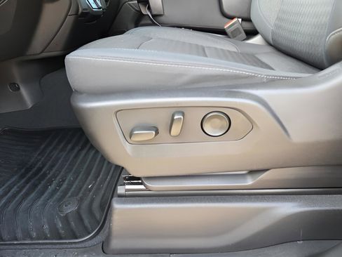 Used 2024 Chevrolet Silverado 1500 Custom Trail Boss w/ LPO, Dark Essentials Package image 12