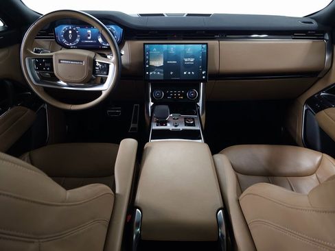 Used 2023 Land Rover Range Rover SE image 14
