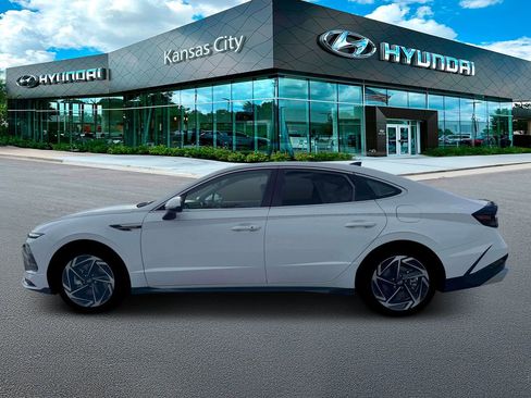 New 2026 Hyundai Sonata SEL FWD image 3