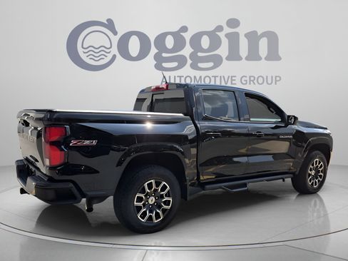 Used 2024 Chevrolet Colorado Z71 AWD/4WD image 5