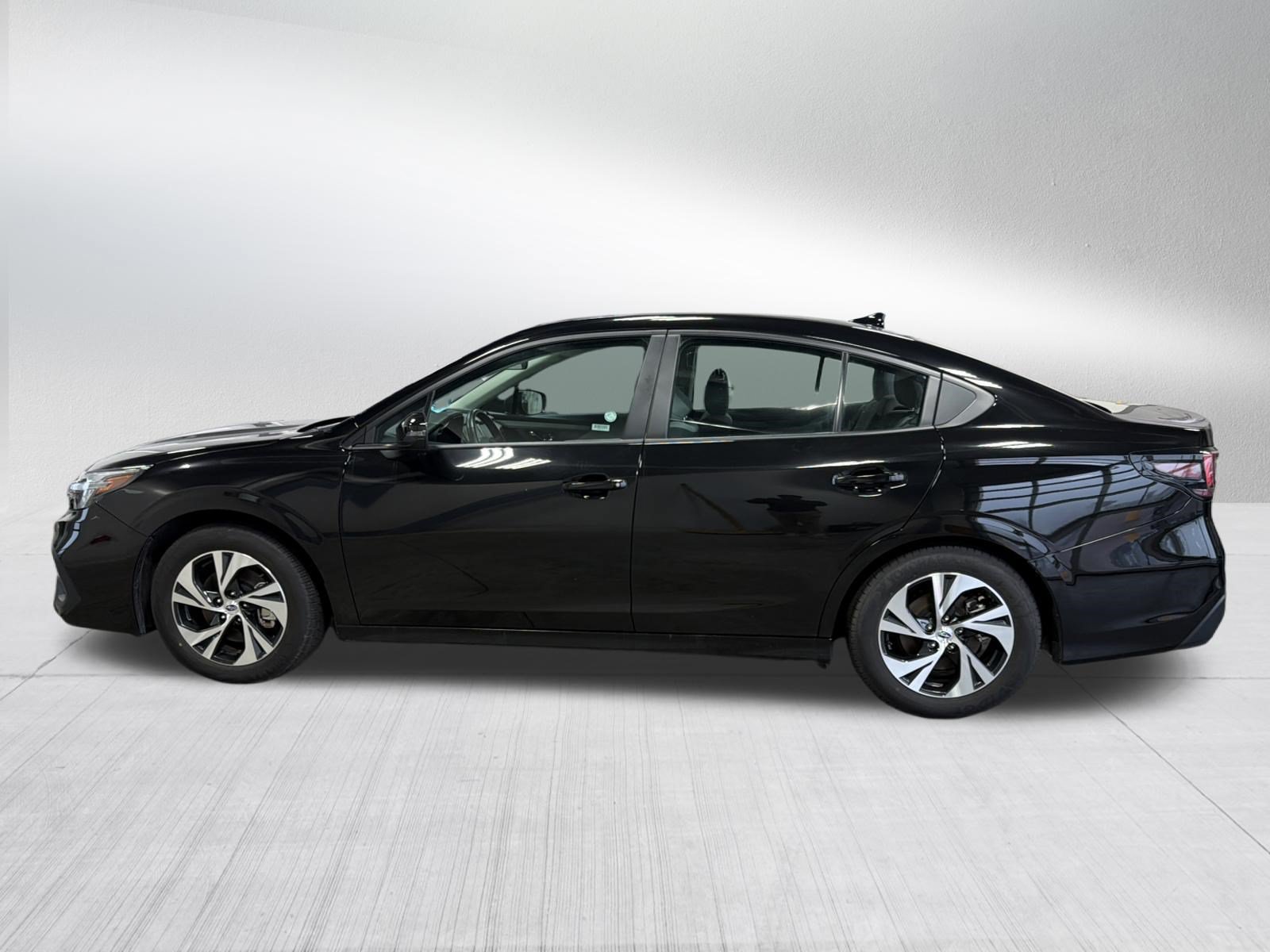 Certified 2025 Subaru Legacy Premium AWD/4WD image 4