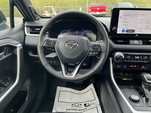 Used 2023 Toyota RAV4 XSE AWD/4WD image 20