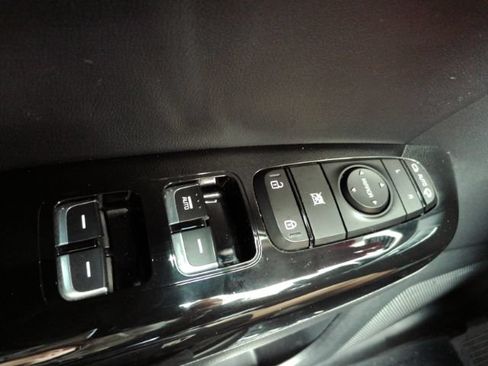 Used 2018 Kia Sportage EX w/ EX Technology Package FWD image 38