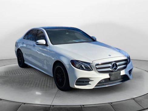 Used 2017 Mercedes-Benz E 300 4MATIC image 1