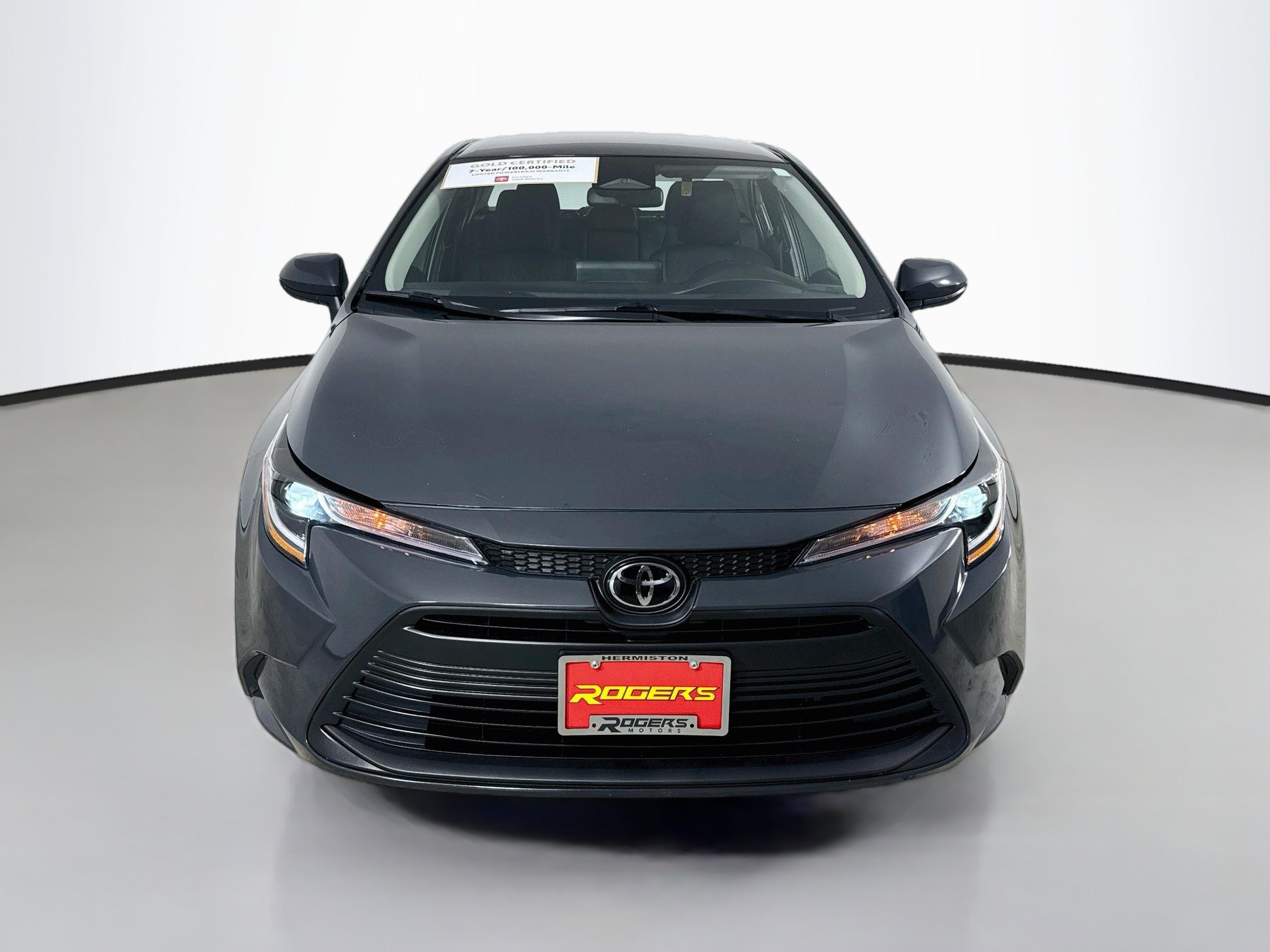 Certified 2025 Toyota Corolla LE FWD image 2