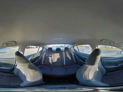 Used 2025 Nissan Sentra S image 40