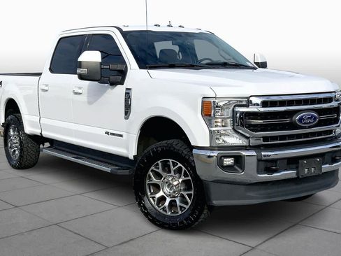 Used 2020 Ford F350 Lariat w/ Lariat Ultimate Package image 2
