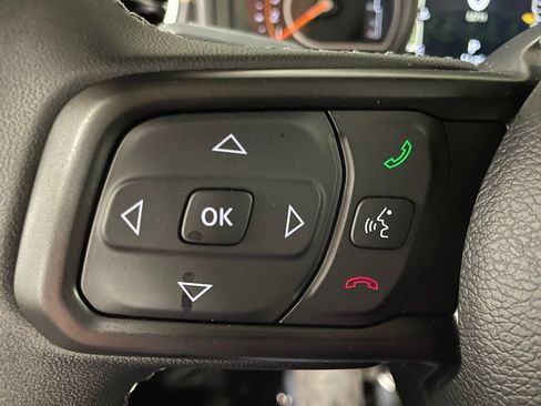 New 2025 Jeep Gladiator Sport image 16