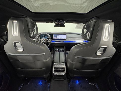 Used 2023 BMW 740i w/ Parking Assistance Package image 46