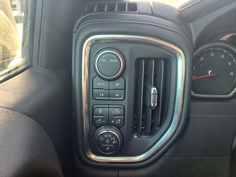 Used 2021 Chevrolet Silverado 1500 High Country image 31