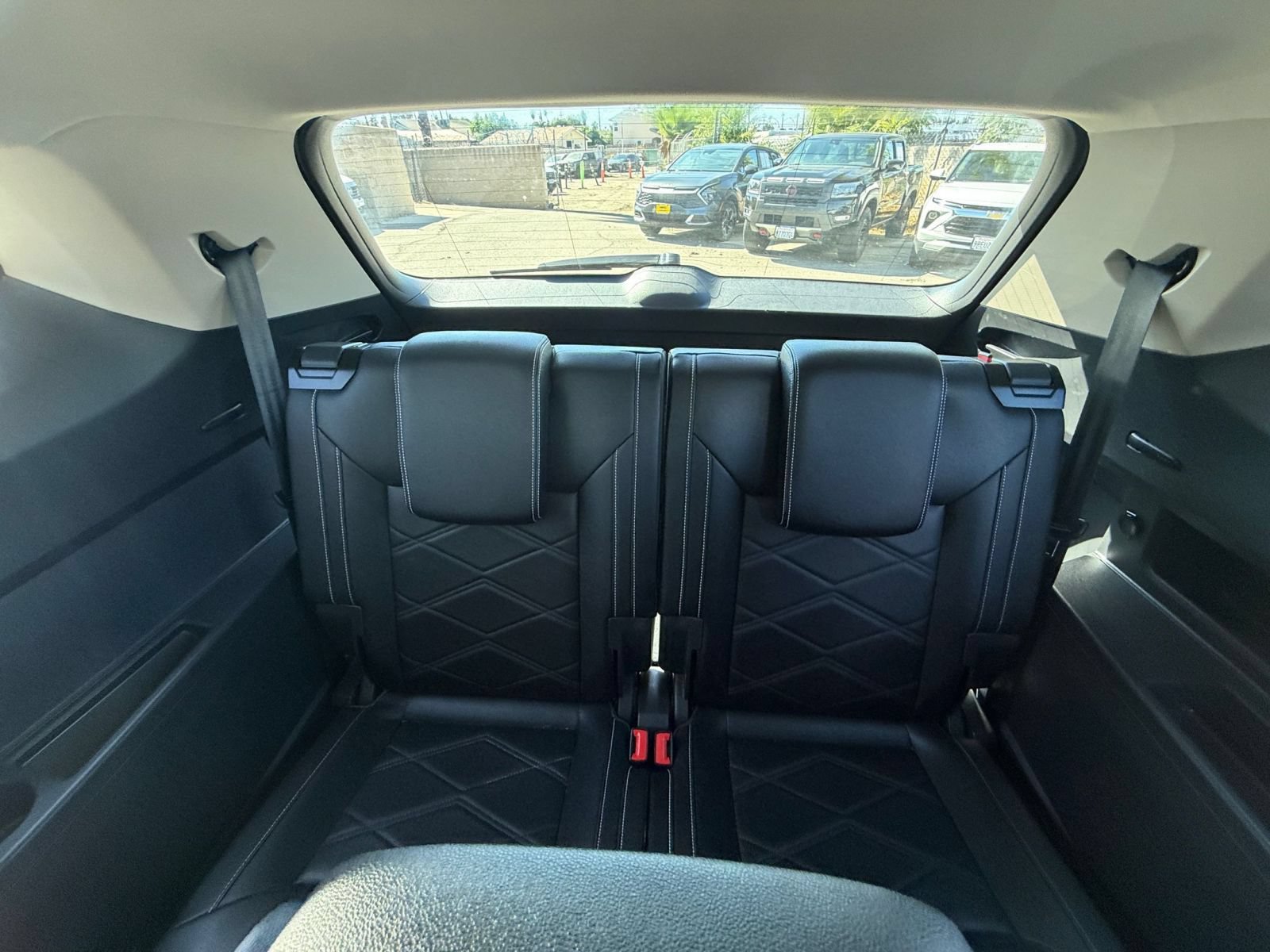 Used 2026 Volkswagen Atlas SE FWD image 30