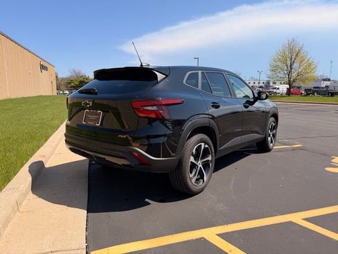 Used 2024 Chevrolet Trax RS w/ Driver Confidence Package image 10