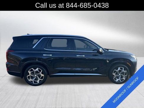 Used 2021 Hyundai Palisade Calligraphy w/ Winter Package image 4