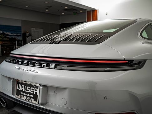 New 2026 Porsche 911 Carrera 4S image 21