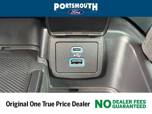 New 2025 Ford Bronco Badlands image 16